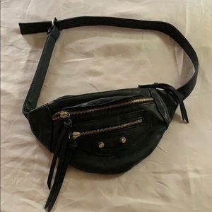 Black Fanny pack